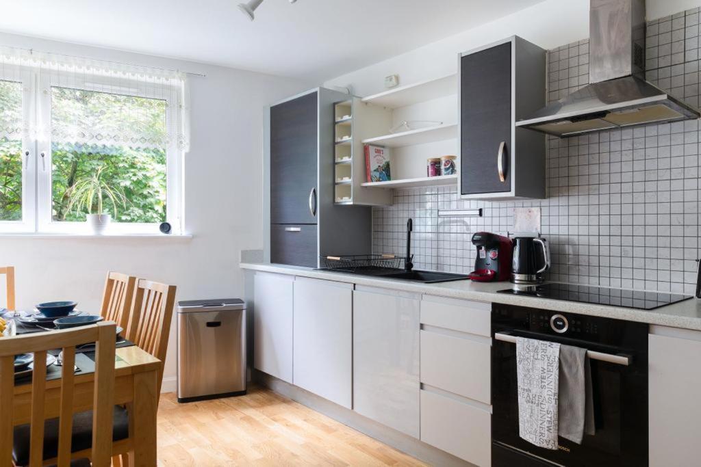 אדינבורו Thomahome Cosy&Stylish Apartment מראה חיצוני תמונה